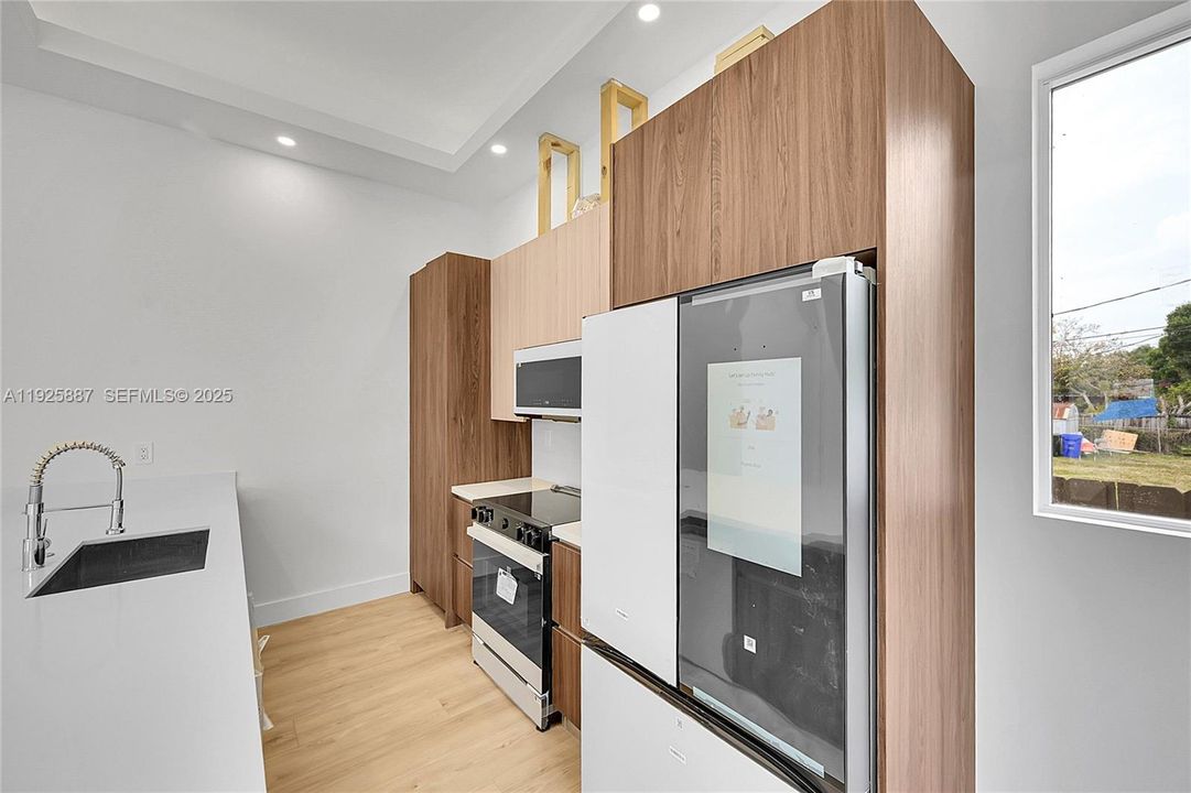 For Rent: $3,950 (3 beds, 2 baths, 0 Square Feet)