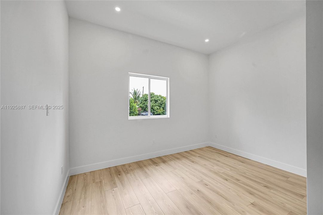 For Rent: $3,950 (3 beds, 2 baths, 0 Square Feet)