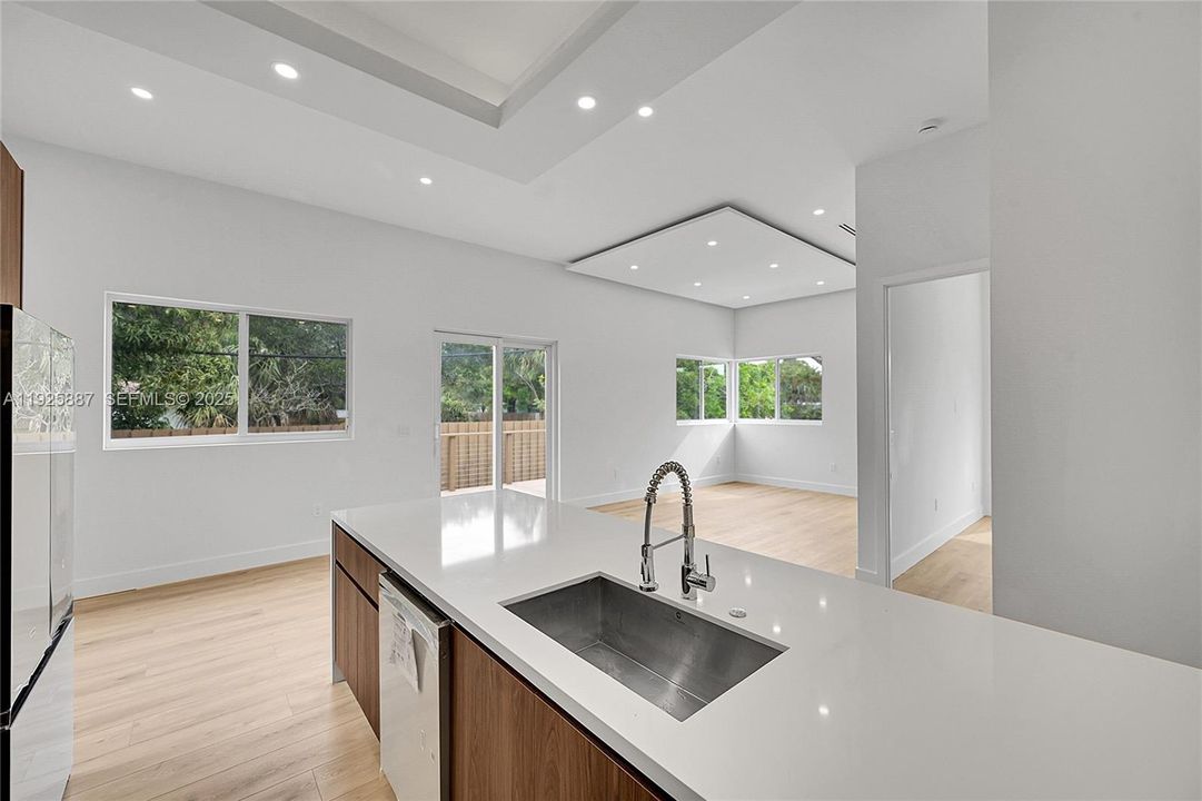 For Rent: $3,950 (3 beds, 2 baths, 0 Square Feet)