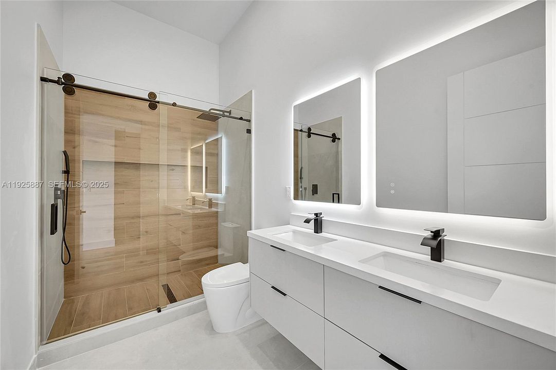 For Rent: $3,950 (3 beds, 2 baths, 0 Square Feet)