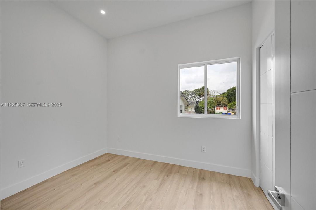 For Rent: $3,950 (3 beds, 2 baths, 0 Square Feet)