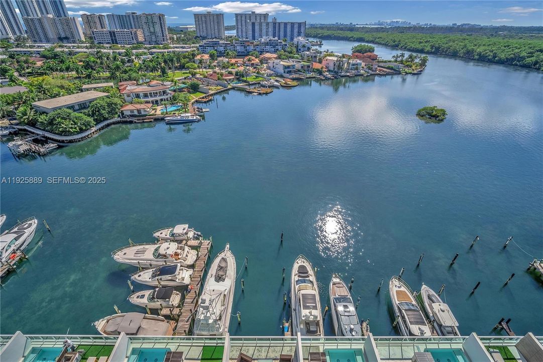 For Rent: $6,200 (3 beds, 2 baths, 1865 Square Feet)