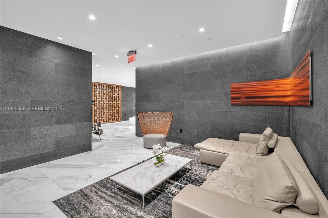 For Rent: $6,200 (3 beds, 2 baths, 1865 Square Feet)