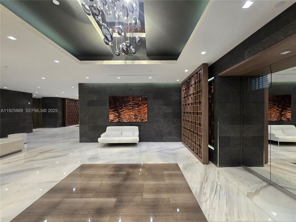 For Rent: $6,200 (3 beds, 2 baths, 1865 Square Feet)