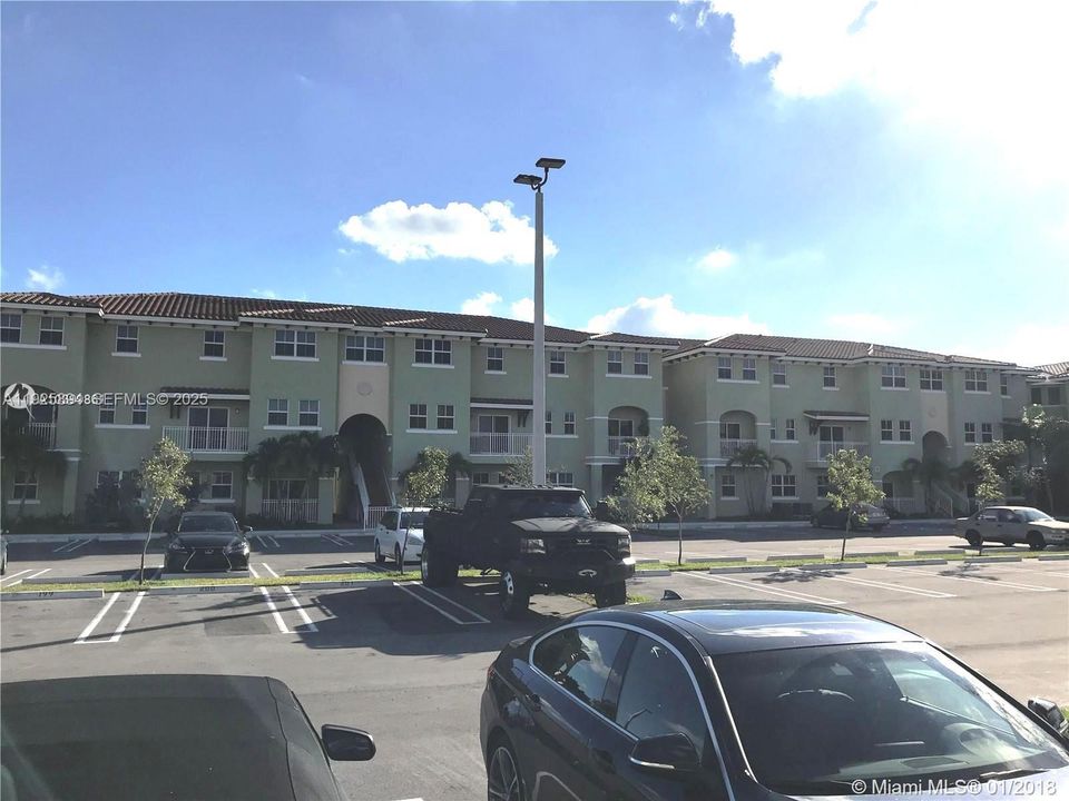 En Renta: $2,900 (3 camas, 2 baños, 1338 Pies cuadrados)