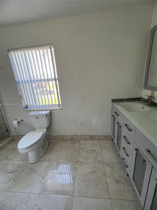 В аренду: $3,150 (3 спален, 2 ванн, 1769 Квадратных фут)