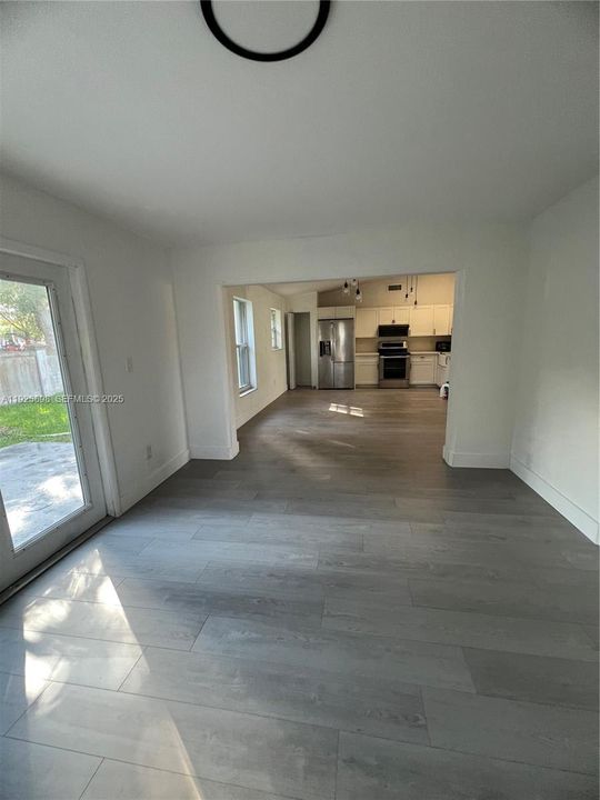 В аренду: $3,150 (3 спален, 2 ванн, 1769 Квадратных фут)