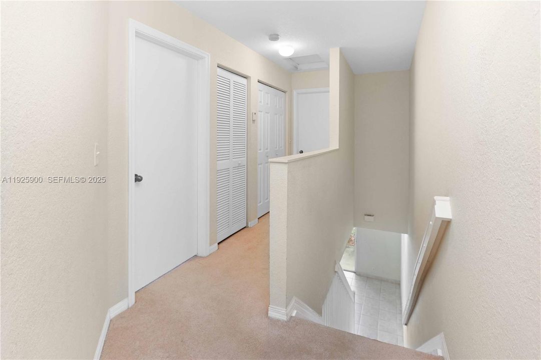 На продажу: $499,900 (4 спален, 2 ванн, 1851 Квадратных фут)