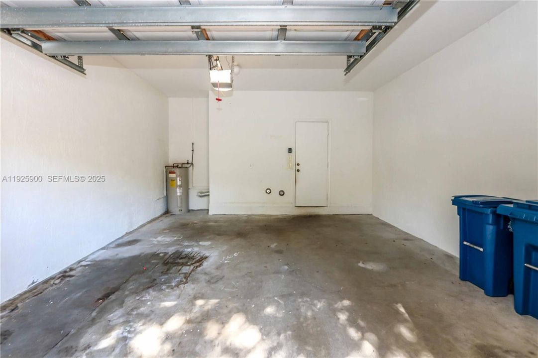 На продажу: $499,900 (4 спален, 2 ванн, 1851 Квадратных фут)