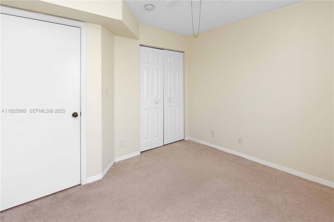 На продажу: $499,900 (4 спален, 2 ванн, 1851 Квадратных фут)