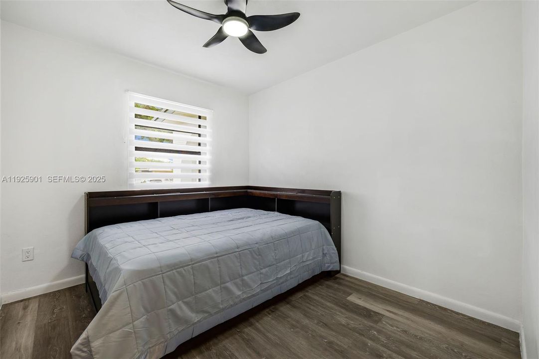 For Sale: $675,000 (3 beds, 2 baths, 1367 Square Feet)