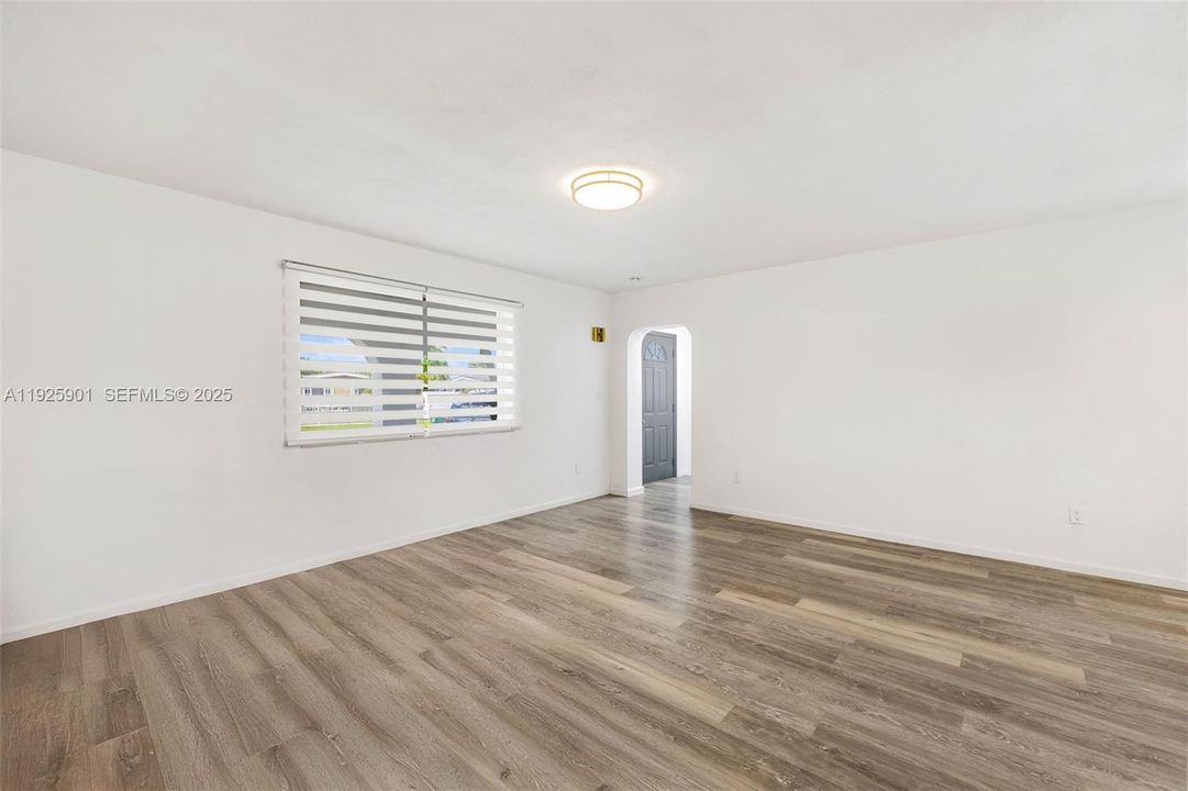 For Sale: $675,000 (3 beds, 2 baths, 1367 Square Feet)