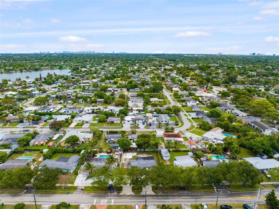 For Sale: $675,000 (3 beds, 2 baths, 1367 Square Feet)