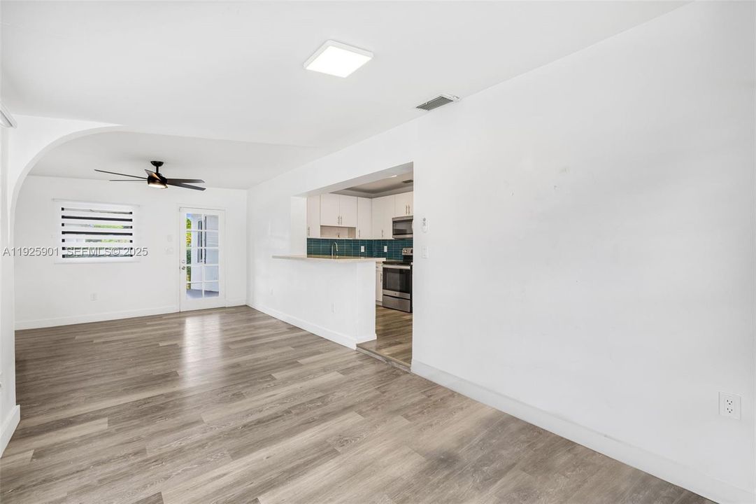 For Sale: $675,000 (3 beds, 2 baths, 1367 Square Feet)