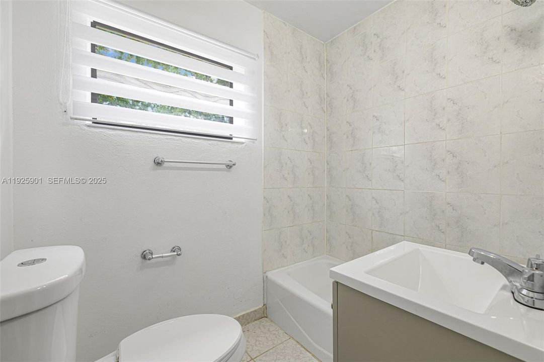 For Sale: $675,000 (3 beds, 2 baths, 1367 Square Feet)