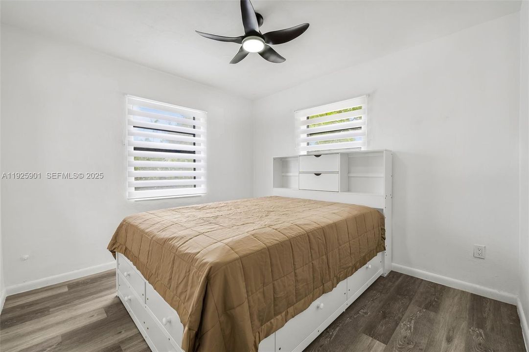 For Sale: $675,000 (3 beds, 2 baths, 1367 Square Feet)