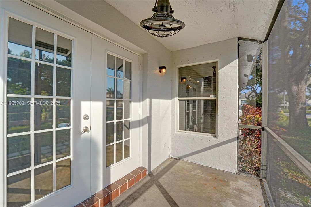 For Rent: $3,950 (2 beds, 2 baths, 1236 Square Feet)