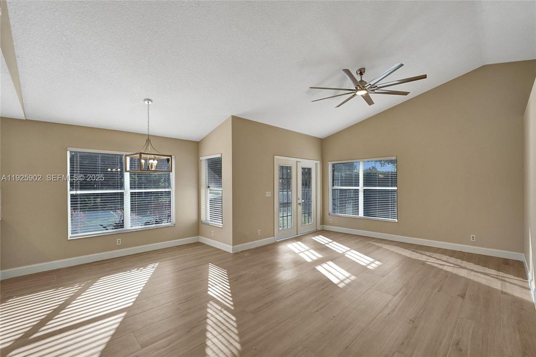 For Rent: $3,950 (2 beds, 2 baths, 1236 Square Feet)