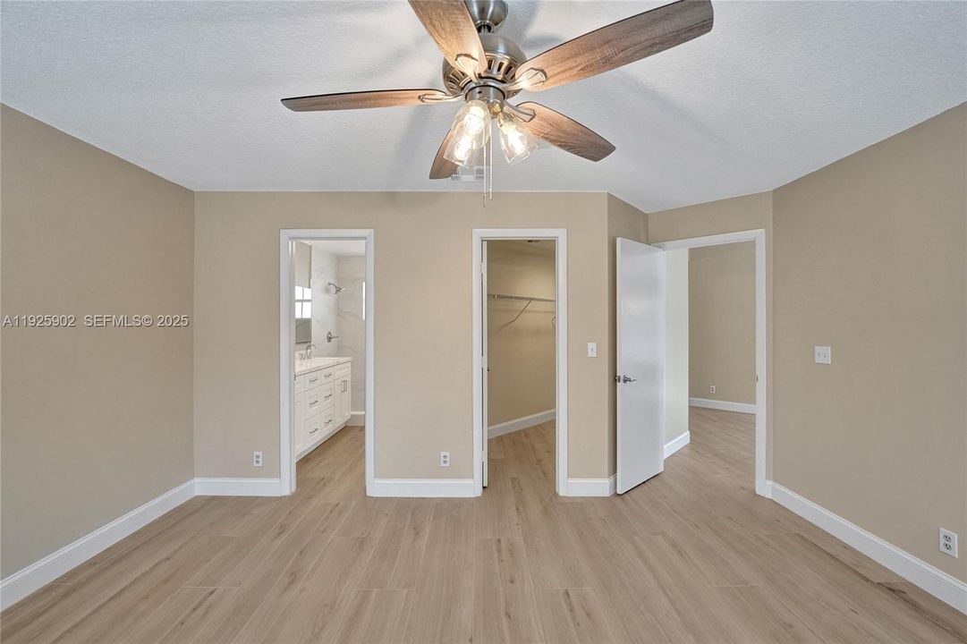 For Rent: $3,950 (2 beds, 2 baths, 1236 Square Feet)