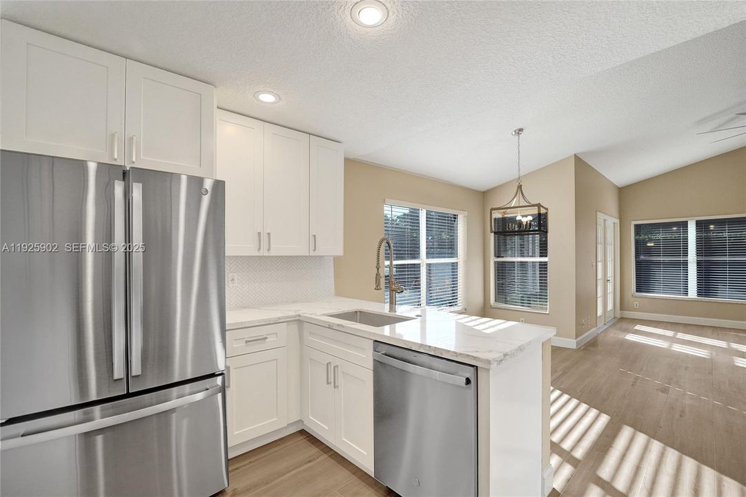 For Rent: $3,950 (2 beds, 2 baths, 1236 Square Feet)