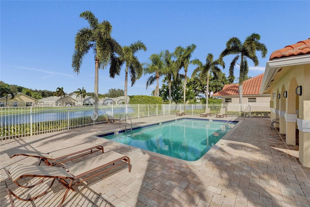 For Rent: $3,950 (2 beds, 2 baths, 1236 Square Feet)