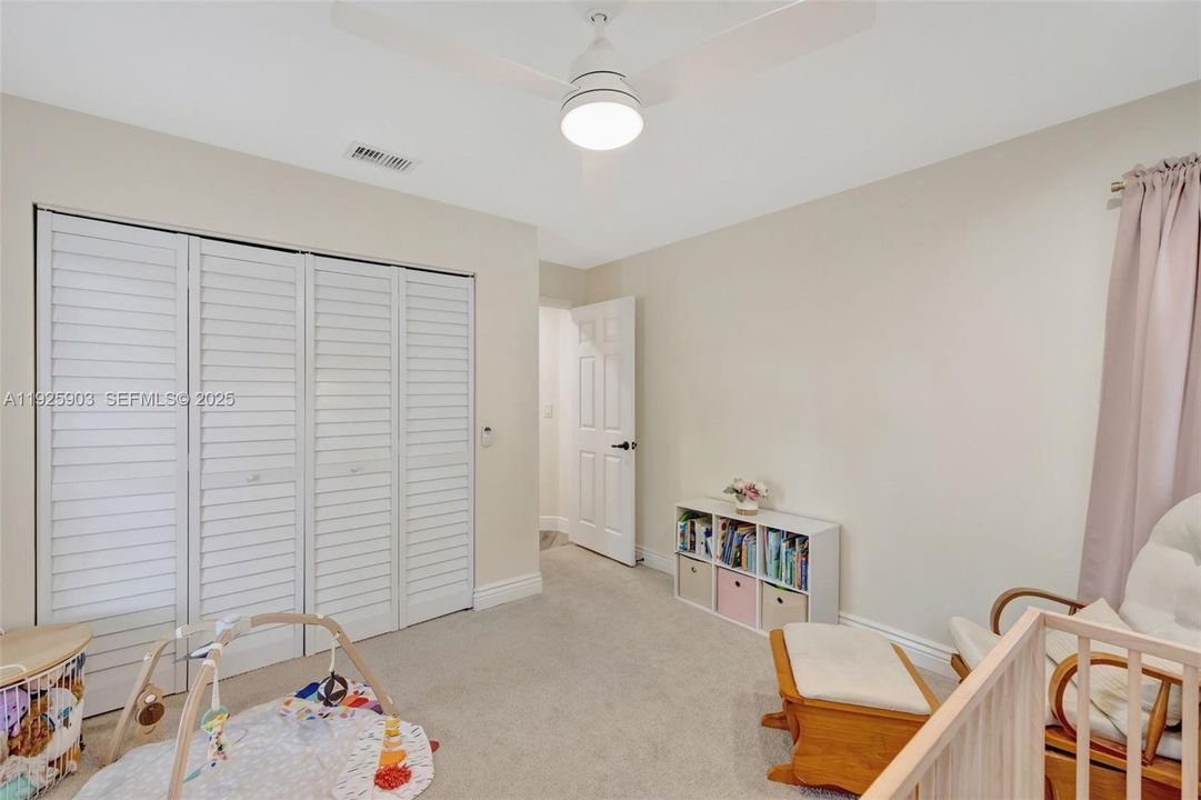 В аренду: $3,300 (2 спален, 2 ванн, 1225 Квадратных фут)