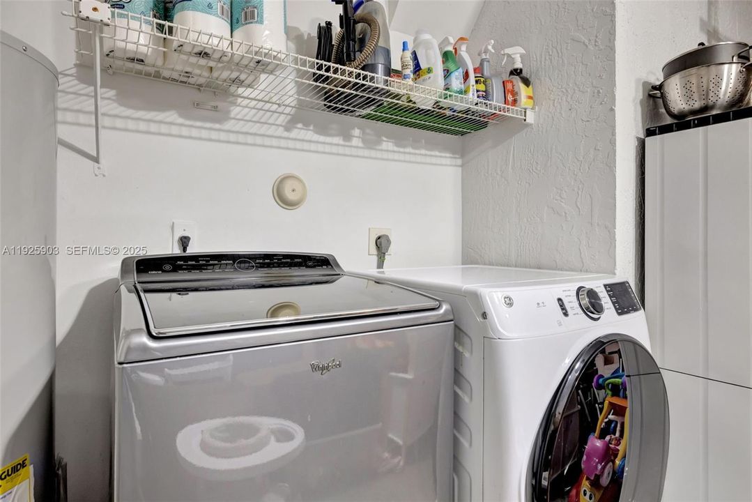 В аренду: $3,300 (2 спален, 2 ванн, 1225 Квадратных фут)