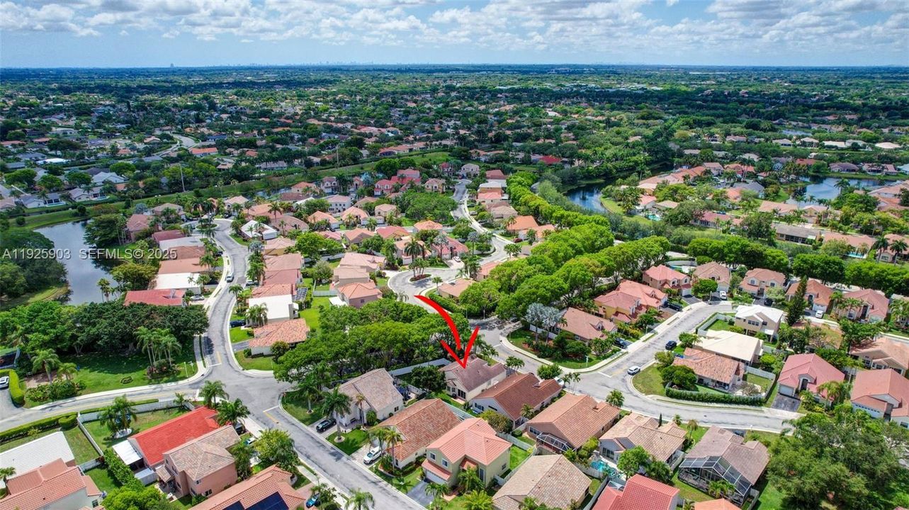 В аренду: $3,300 (2 спален, 2 ванн, 1225 Квадратных фут)