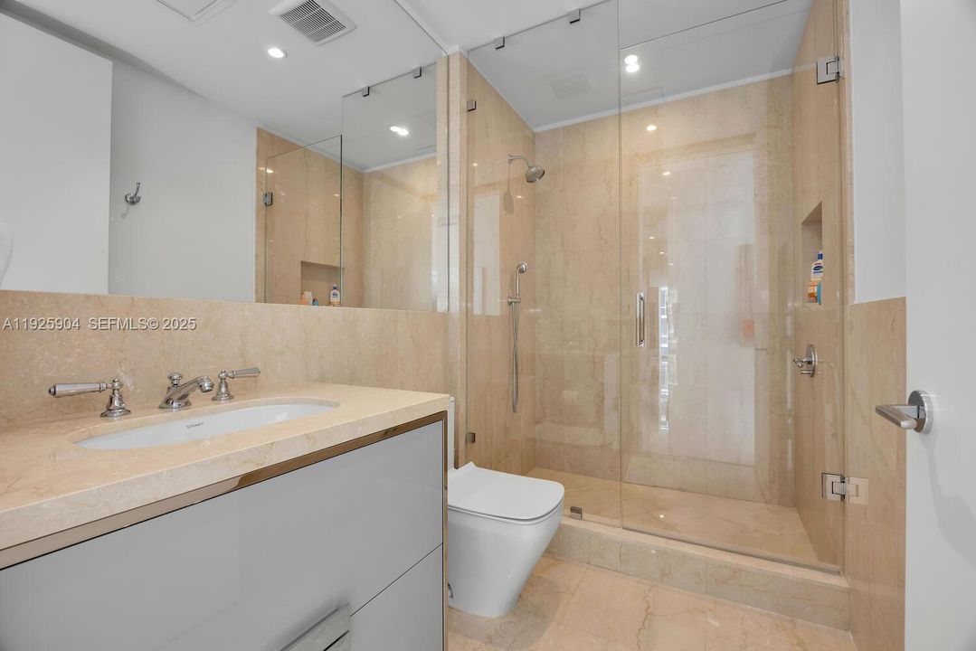 For Sale: $6,285,000 (4 beds, 4 baths, 3080 Square Feet)