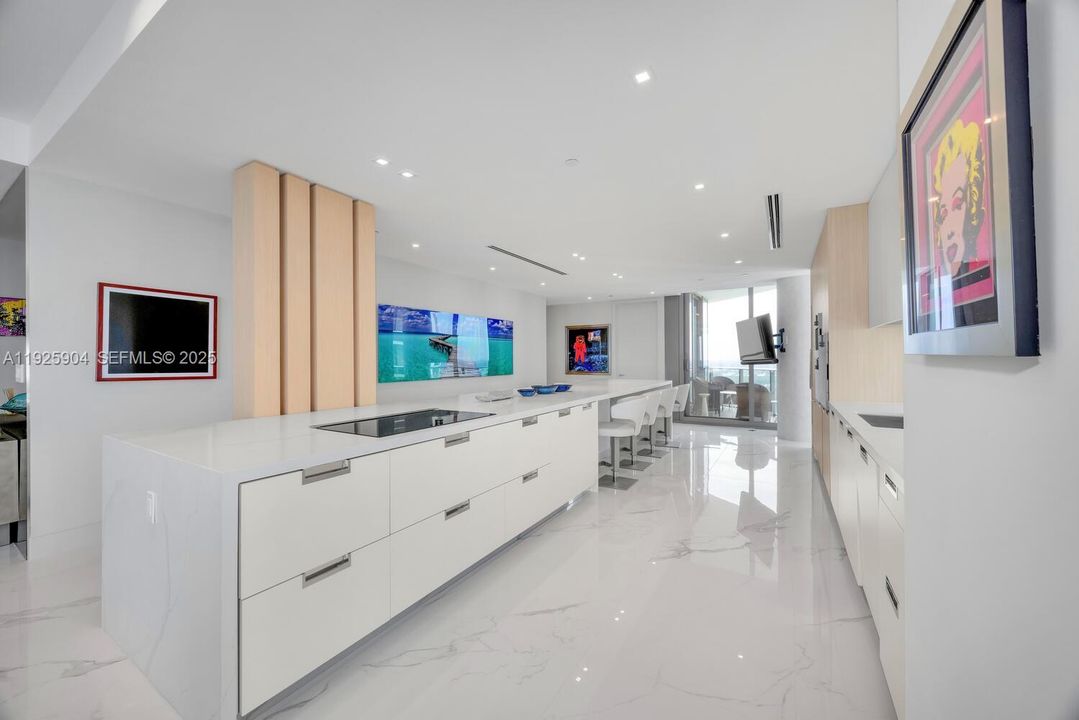 For Sale: $6,285,000 (4 beds, 4 baths, 3080 Square Feet)