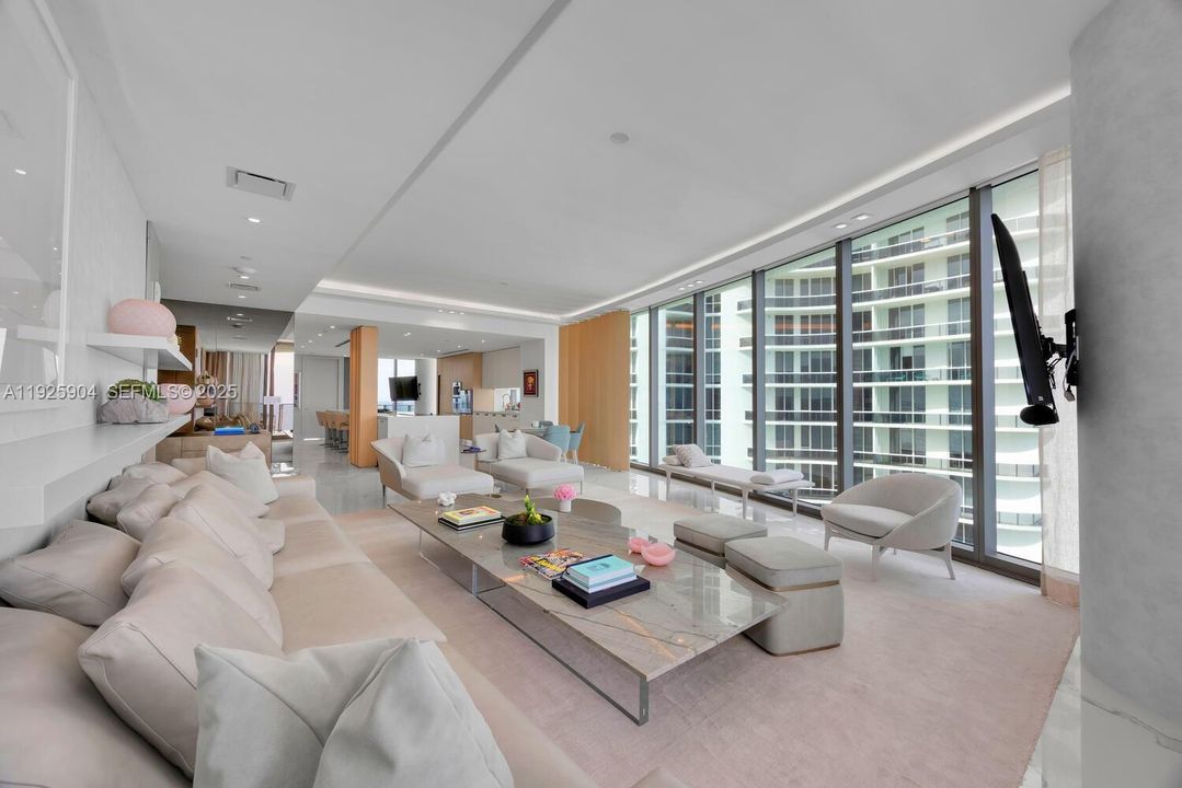 For Sale: $6,285,000 (4 beds, 4 baths, 3080 Square Feet)