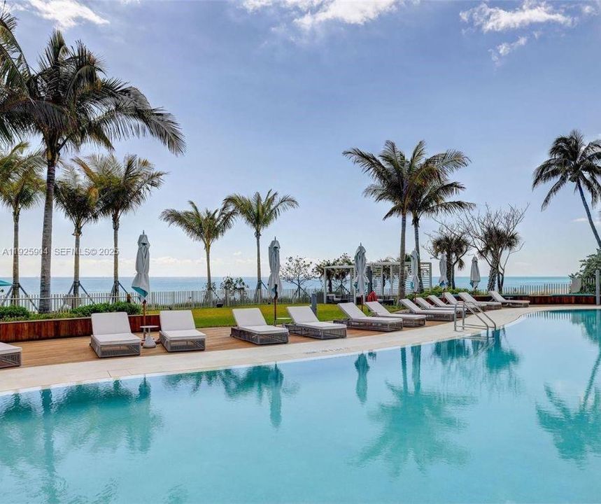 For Sale: $6,285,000 (4 beds, 4 baths, 3080 Square Feet)