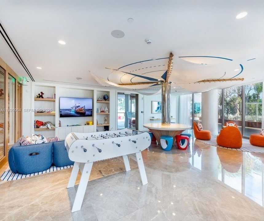 For Sale: $6,285,000 (4 beds, 4 baths, 3080 Square Feet)