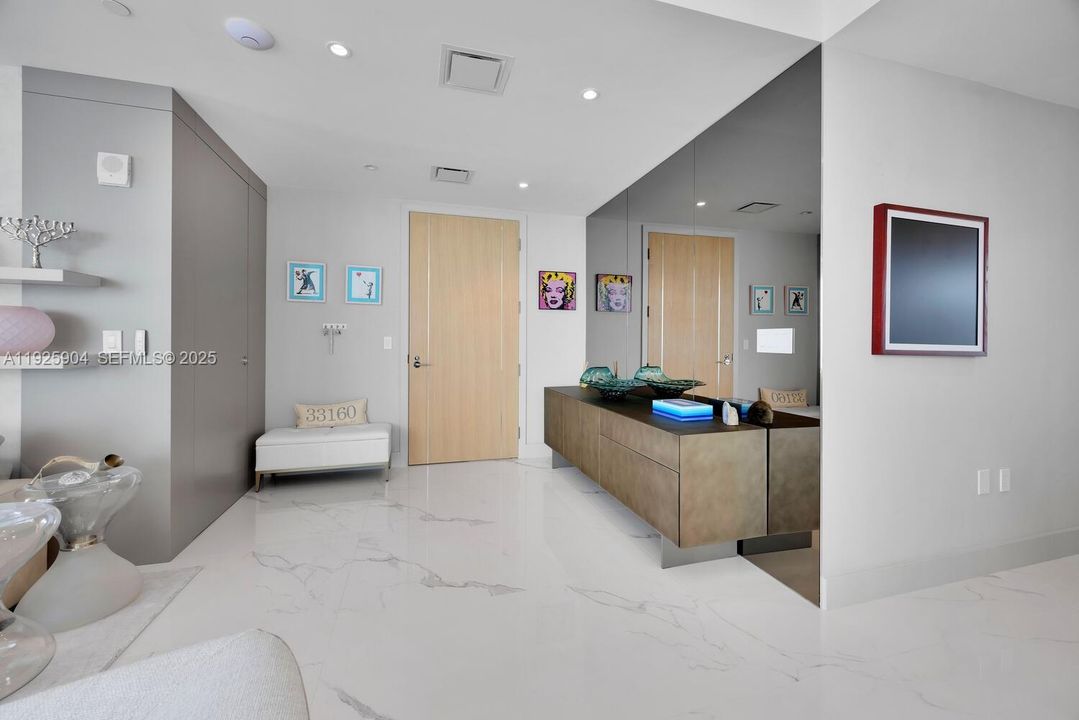 For Sale: $6,285,000 (4 beds, 4 baths, 3080 Square Feet)