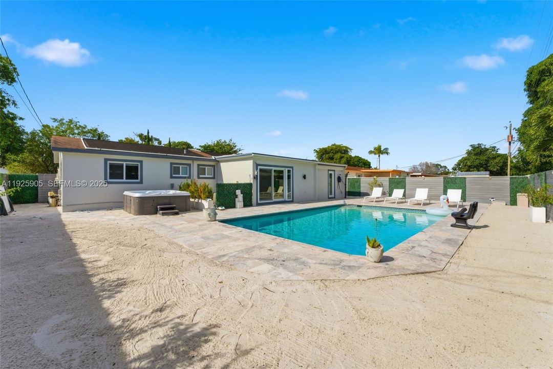 En Renta: $5,500 (3 camas, 2 baños, 1018 Pies cuadrados)