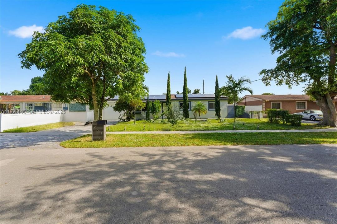 En Renta: $5,500 (3 camas, 2 baños, 1018 Pies cuadrados)