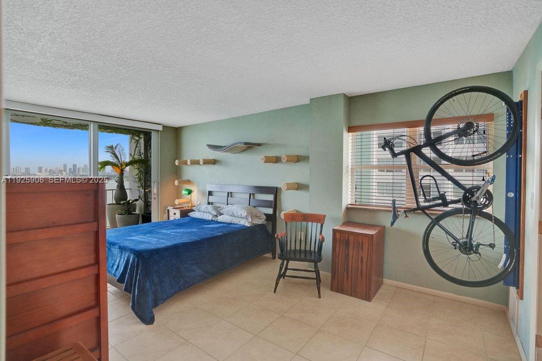 En Venta: $799,000 (2 camas, 2 baños, 1234 Pies cuadrados)