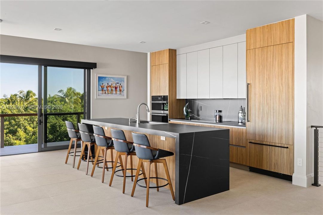 For Sale: $33,500,000 (10 beds, 10 baths, 7934 Square Feet)