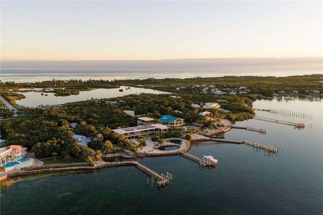 For Sale: $33,500,000 (10 beds, 10 baths, 7934 Square Feet)