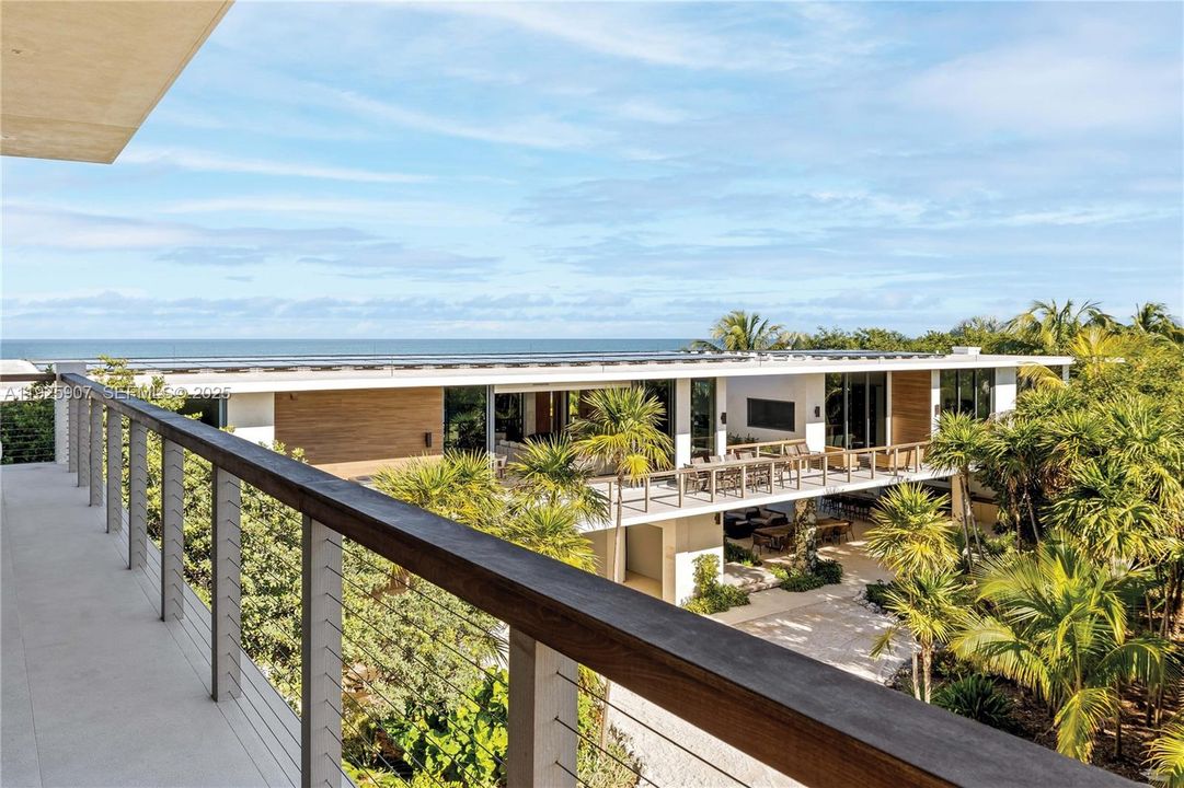 На продажу: $33,500,000 (10 спален, 11 ванн, 8648 Квадратных фут)