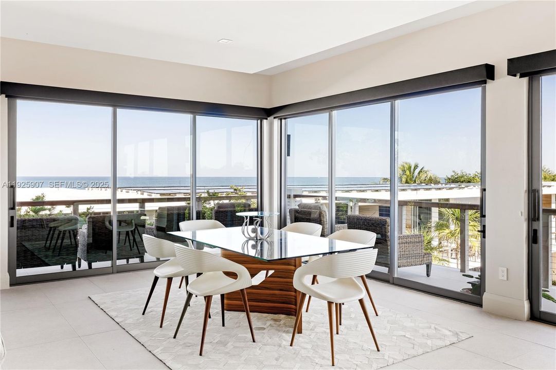 На продажу: $33,500,000 (10 спален, 11 ванн, 8648 Квадратных фут)