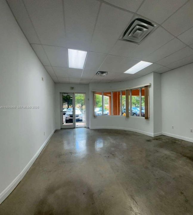 出租: $3,000 (0 贝兹, 0 浴室, 0 平方英尺)