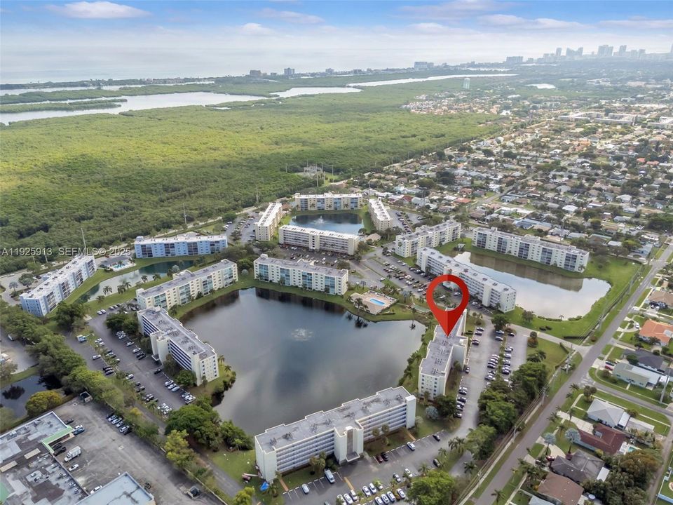 For Sale: $240,000 (2 beds, 2 baths, 1190 Square Feet)