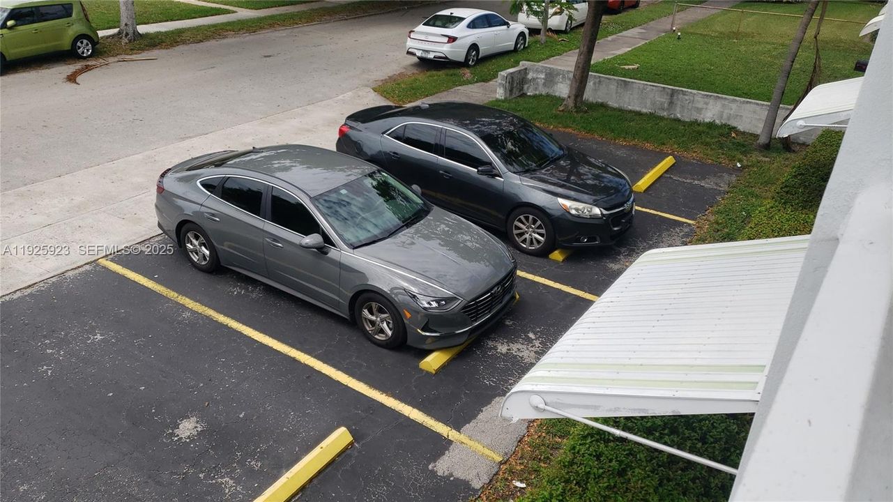 出租: $1,900 (2 贝兹, 2 浴室, 1040 平方英尺)