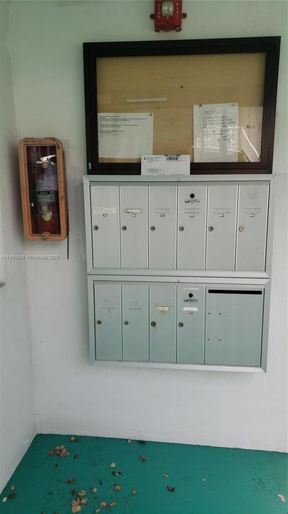 出租: $1,900 (2 贝兹, 2 浴室, 1040 平方英尺)