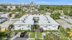 出租: $1,900 (2 贝兹, 2 浴室, 1040 平方英尺)