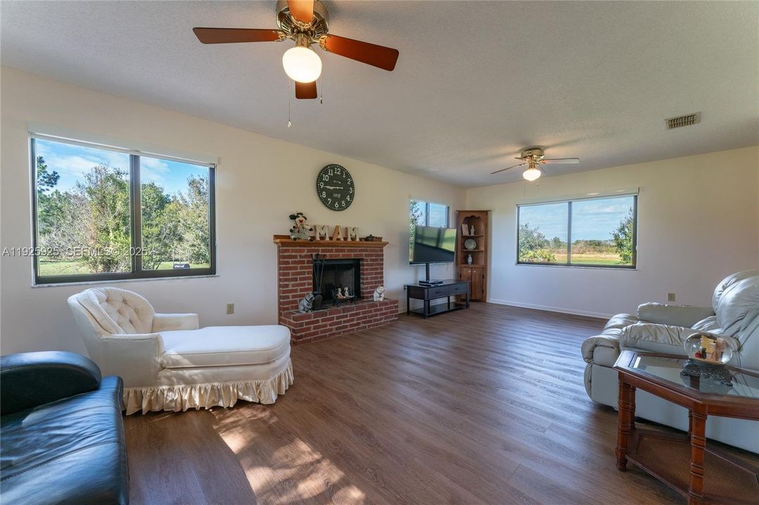 For Sale: $399,900 (2 beds, 2 baths, 0 Square Feet)