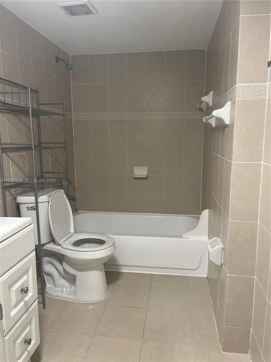 待售: $305,000 (3 贝兹, 2 浴室, 1280 平方英尺)