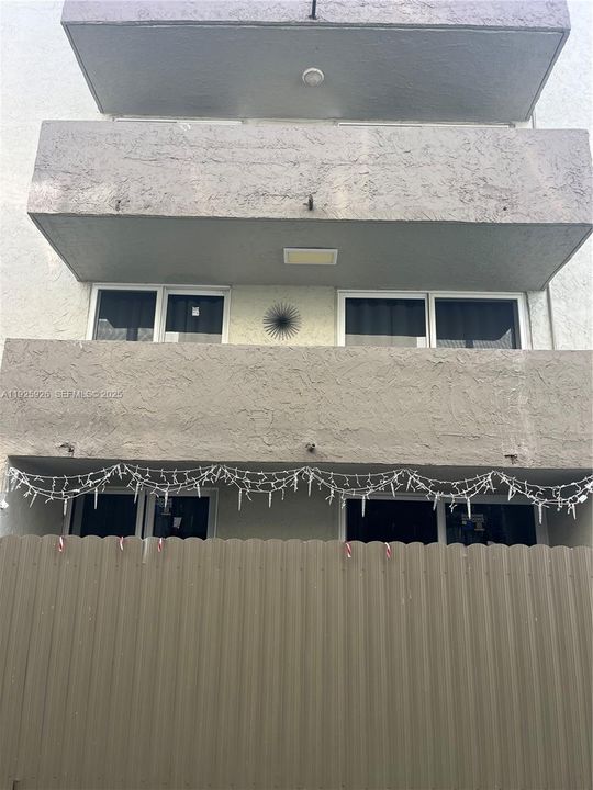 待售: $305,000 (3 贝兹, 2 浴室, 1280 平方英尺)