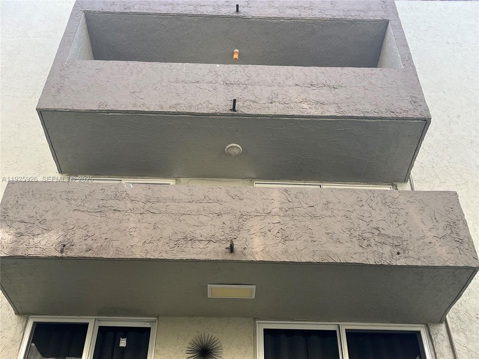 待售: $305,000 (3 贝兹, 2 浴室, 1280 平方英尺)